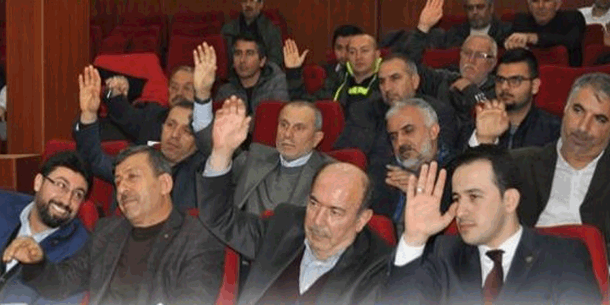 Başkanlık için kim el kaldıracak?