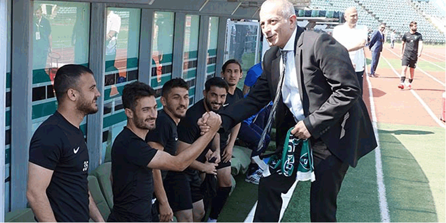 SESSİZ BEKLEYİŞ