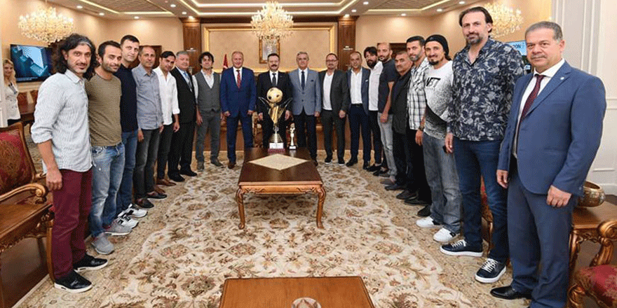 Şampiyon Masterlar Vali’ye gitti