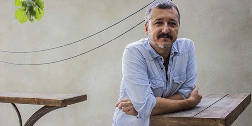 Sanatçı Erdal Güney’e, 'Erdoğan'a hakaret'ten hapis cezası