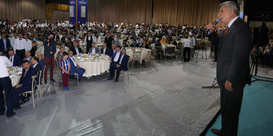 Büyükşehir ailesi iftarda buluştu   