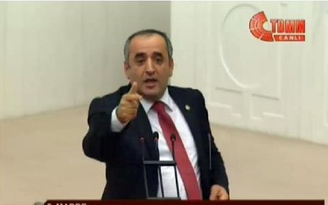 “Milletin sorunları meclise gelmiyor”