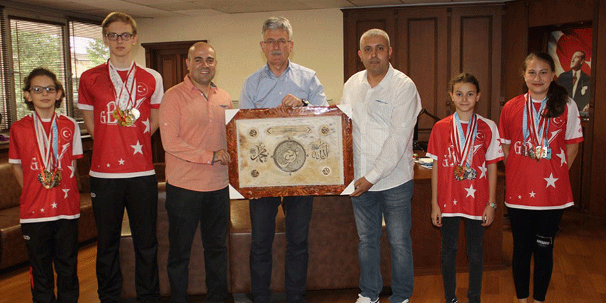 Başarılı sporculardan Ellibeş’e ziyaret