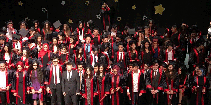 Final Temel Lisesi’nde mezuniyet coşkusu