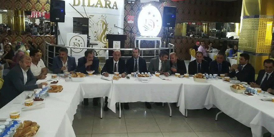 MHP’liler iftarda buluştu