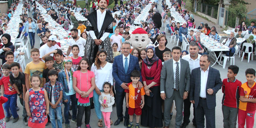 Gaziler’de iftar sofrası kuruldu