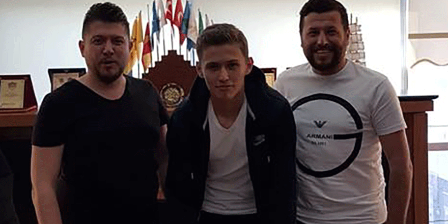 Büyük Kartepespor’da 4 imza