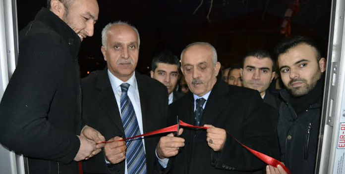 CHP Dilovası’nda miting gibi açılış