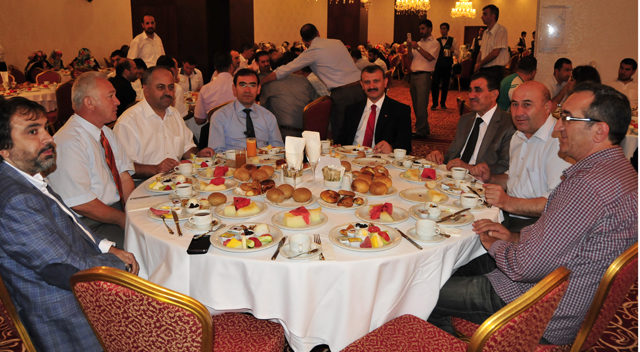 Müftüye veda yemeği