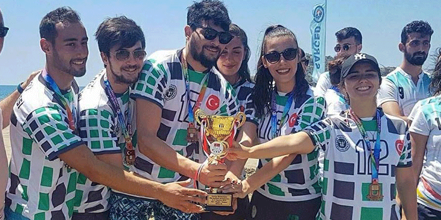 KOÜ'ye bir kupa da plaj korfbolundan