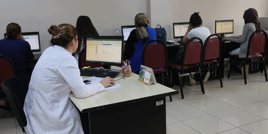 12 ilçede, 326 branşta eğitime devam