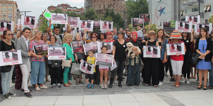 Hayvanlara işkence protesto edildi