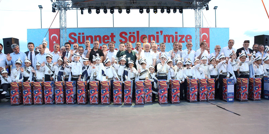 Görkemli sünnet şöleni