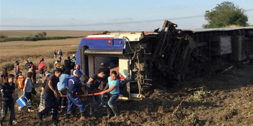 Tekirdağ’da yolcu treni devrildi: Ölü sayısı 24'e yükseldi
