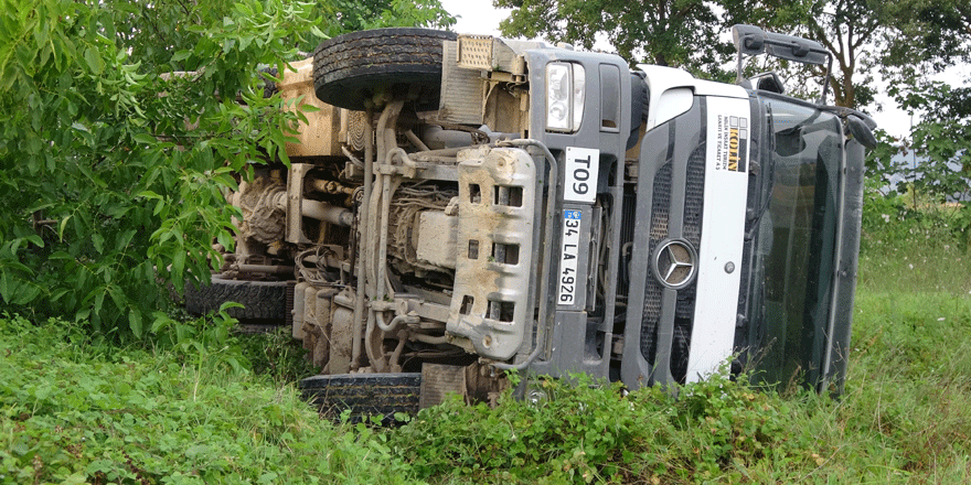 Tanker devrildi: 1 yaralı