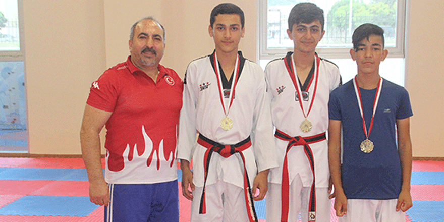 Yıldız tekvandocular Antalya’da yarışacak