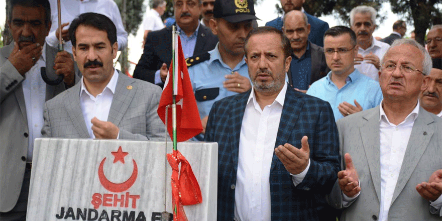 Yaman ve Toltar, şehitliği ziyaret etti