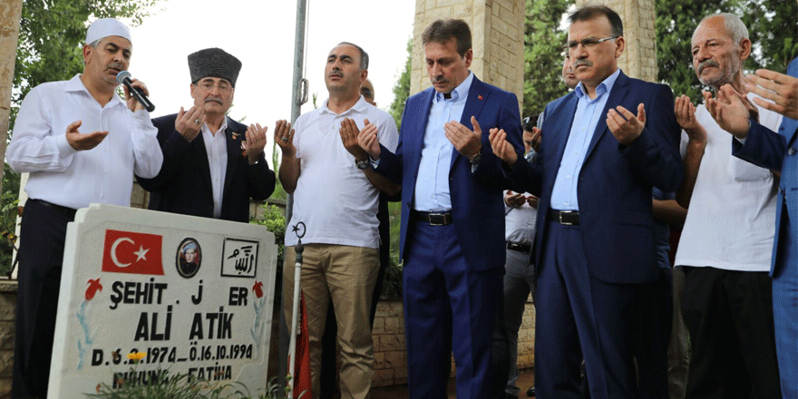 Çayırova’da şehitlik ziyareti