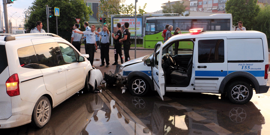 Önce otomobile sonra da polis aracına çarptı