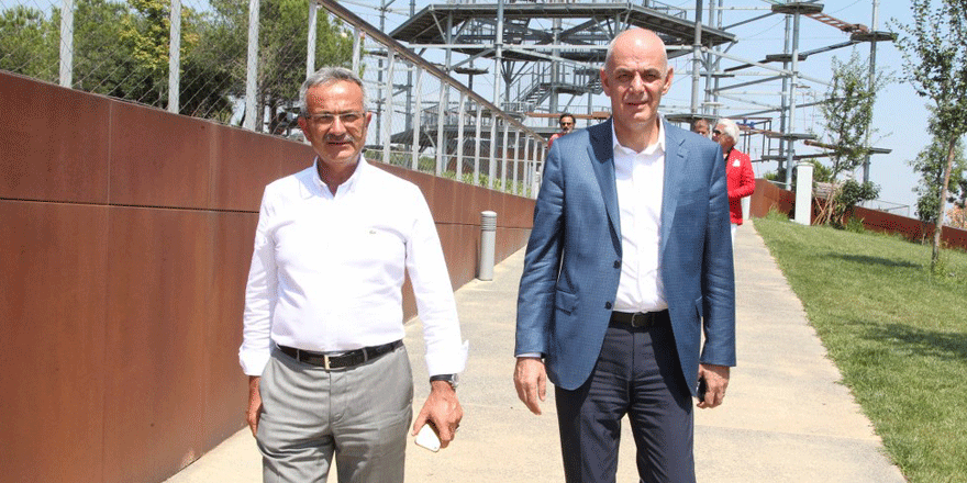 Başkan Köşker’in konuğu oldu