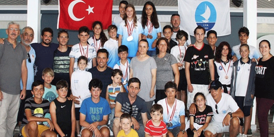 Yelken yarışları nefes kesti