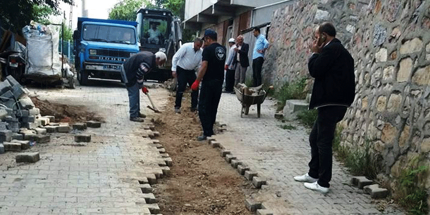 Kilitli parkelerin tamiratı yapılıyor