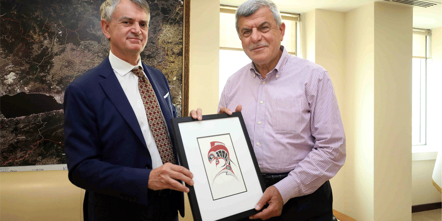 Karaosmanoğlu Kanada Büyükelçisi’ni ağırladı