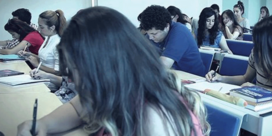 Vakıf üniversitelerinde kötü karne: Kütüphaneler yetersiz, sınav başarıları düşük