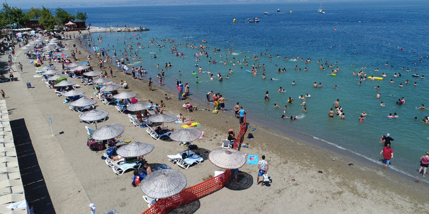 Plajlar örnek olarak gösteriliyor