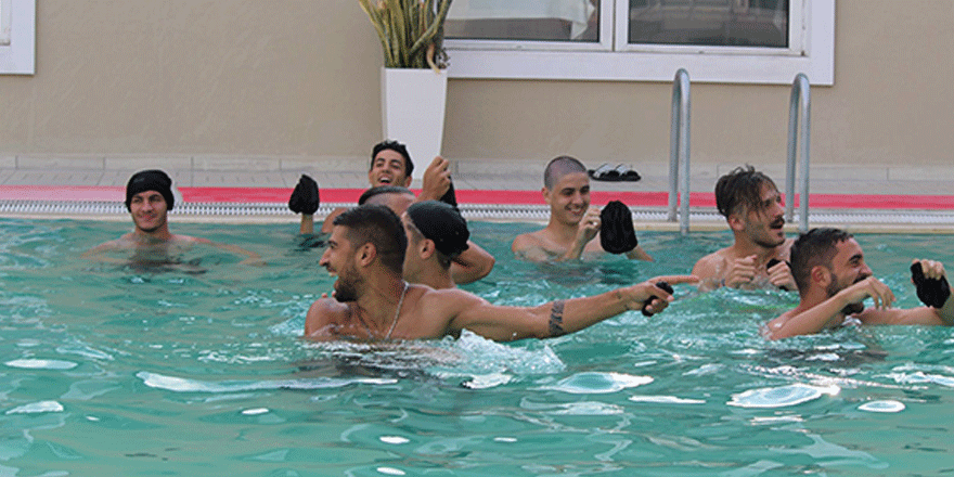 Gölcükspor’da havuz keyfi