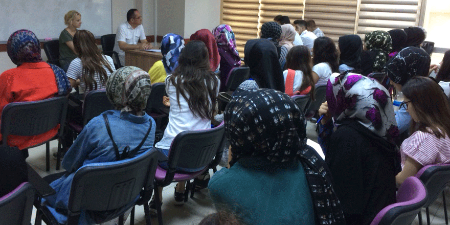 Üniversite adaylarına seminer