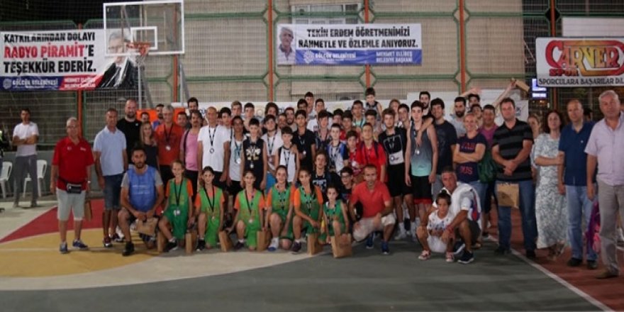 BASKETBOL TURNUVASI SONA ERDİ