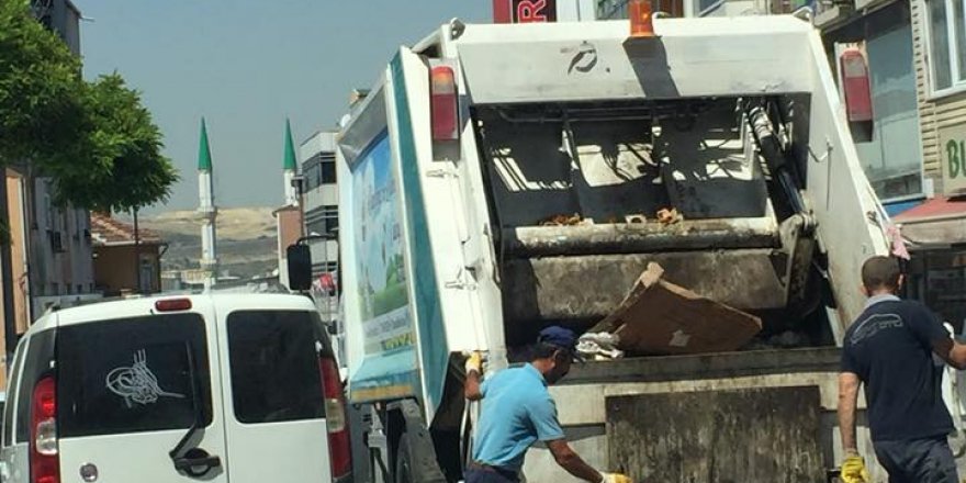 Belediyenin gündüz vakti çöp toplamasına tepki