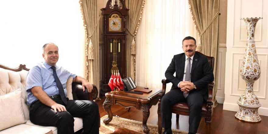 Vali Aksoy’la görüştü