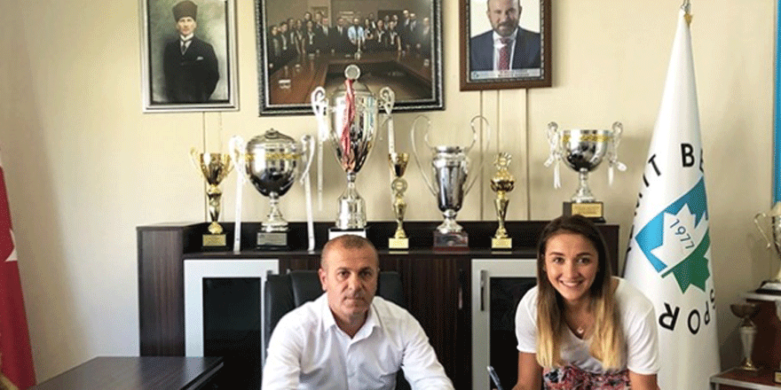 Melek Yusufoğlu yuvada kaldı