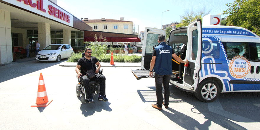 Engelsiz taksi hizmetini sürdürüyor