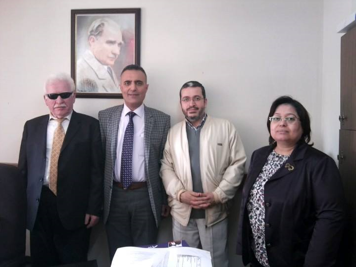 Engelliler derneğinden halk konseri