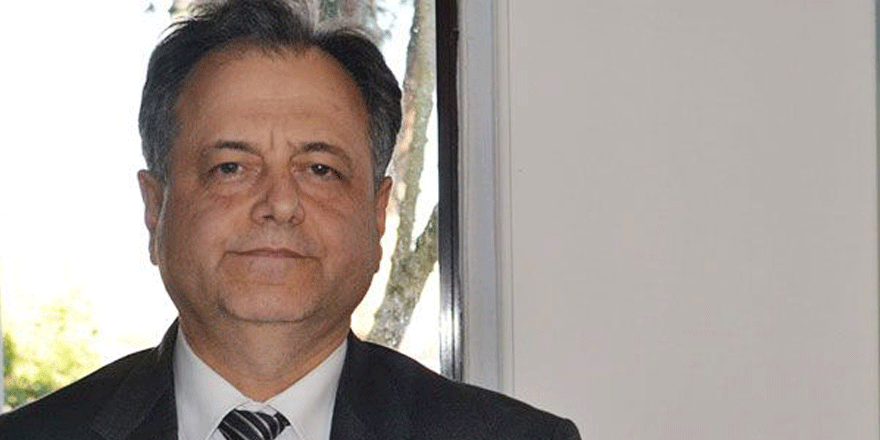 Kaman istifasını vermeye gitti