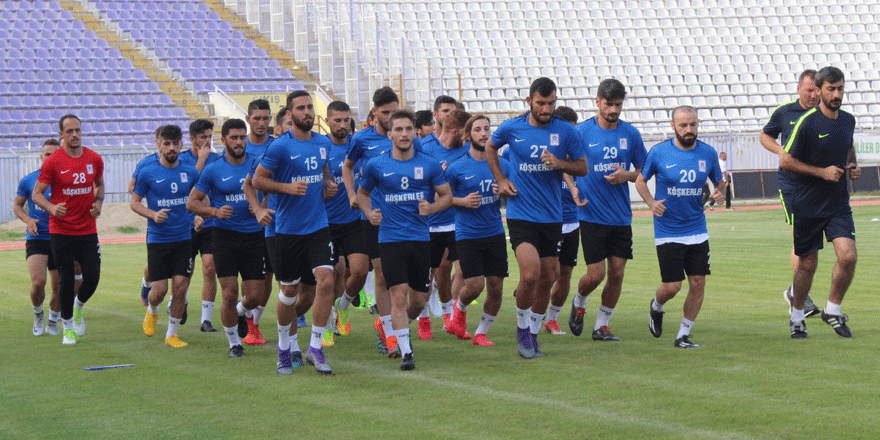 Cumartesi’yi bekliyor