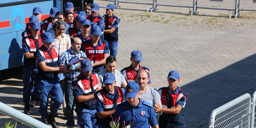 510 asker yargılanıyor