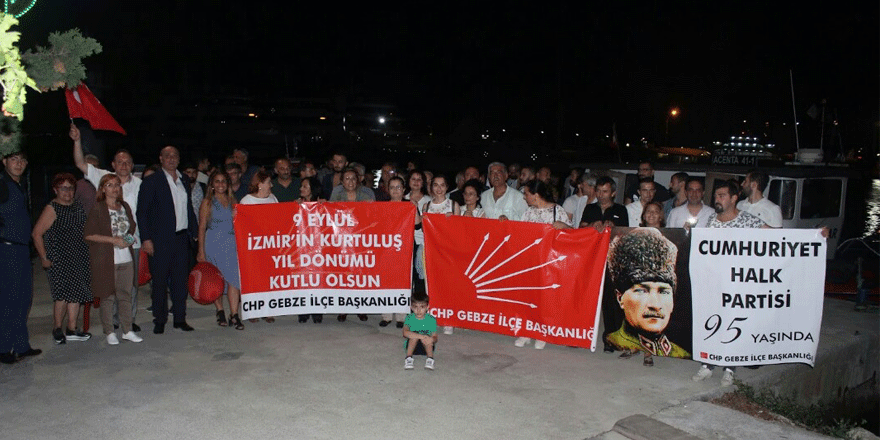 CHP’liler kutlama yaptı