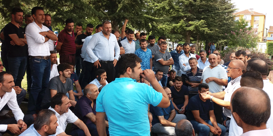 Pazarcılar Köşker’i protesto etti