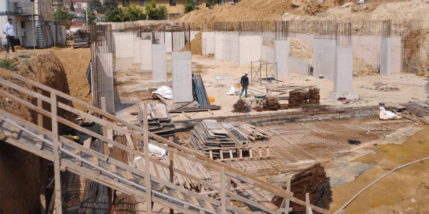 Darıca kapalı pazar yerinde çalışmalar devam ediyor