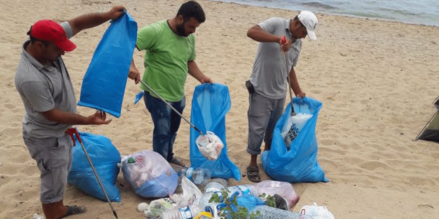 Sahillerden 945 ton çöp toplandı​ 