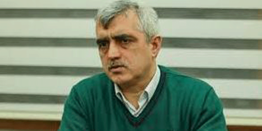 Tutuklu öğrencileri sordu