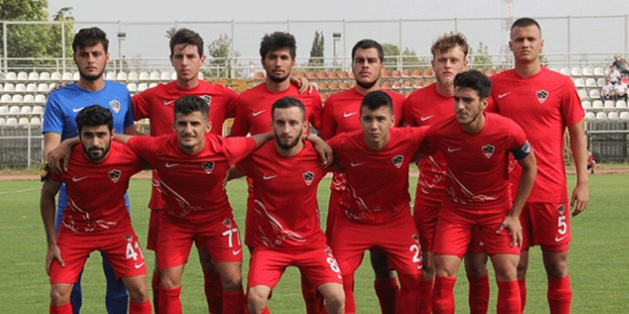 Gençler aynı telden çalıyor