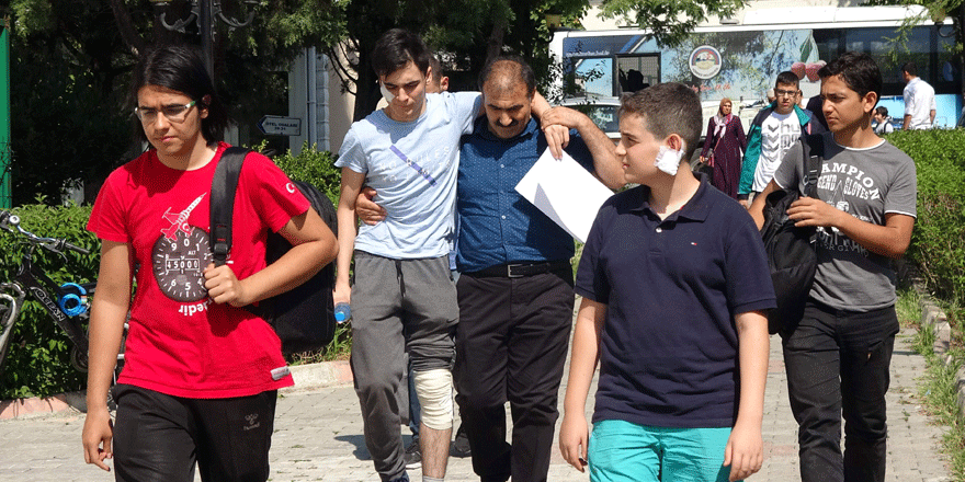 Midibüs devrildi: 2 ölü, 16 yaralı (2)