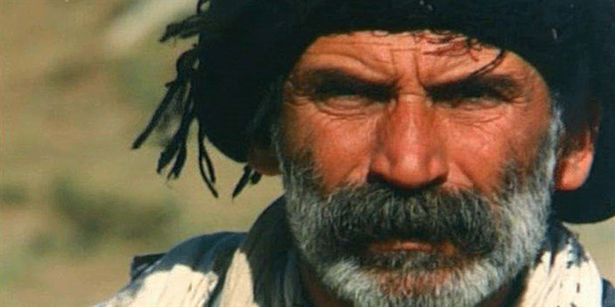 Tuncel Kurtiz anılıyor