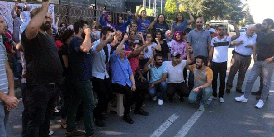 ABD'li komünistlerden Flormar ziyareti