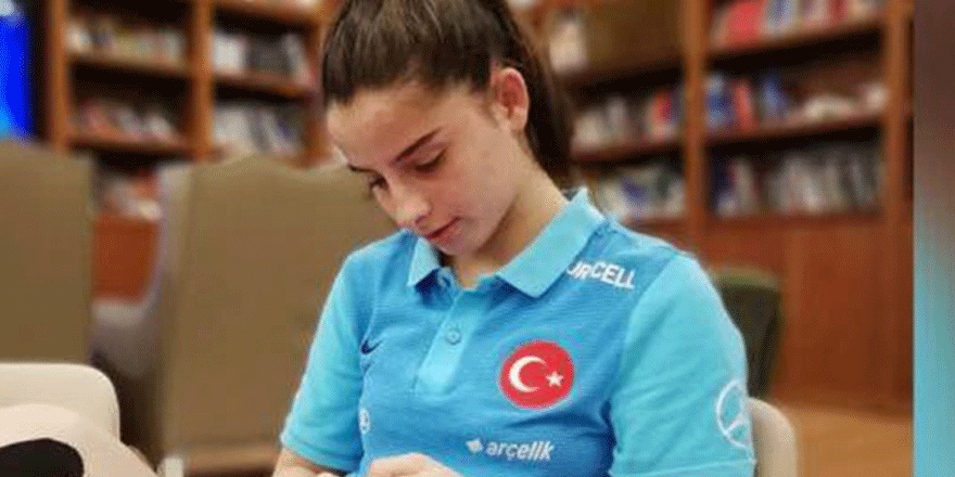 Sümeyra İzmir’de